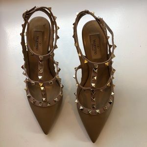 Valentino rockstud pumps